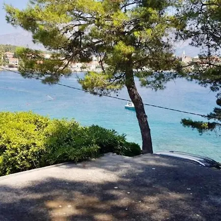 Villa *Puntinka*, Holiday House On The Beach *